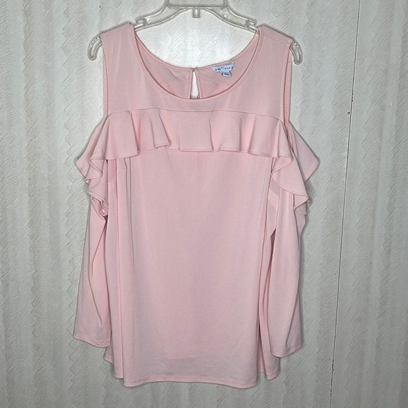 ❤️ 🆕 BOUTIQUE flounce Cold Shoulder Blouse Size 1X - Picture 2 of 5